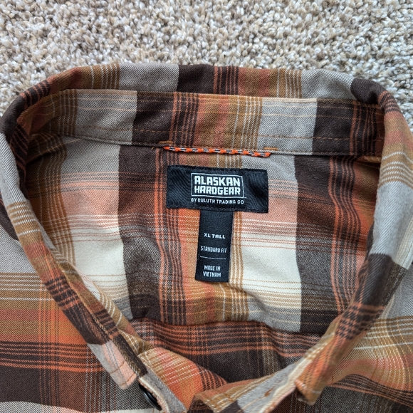 Men's AKHG Boar's Nest Standard Fit Flannel Shirt - XL Tall - Picture 2 of 2